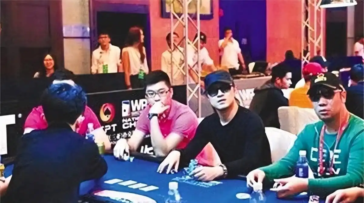 德州扑克高手邱芳全成长经历_从广西农村走出的德州扑克WSOP冠军邱芳全_德州扑克 赌王