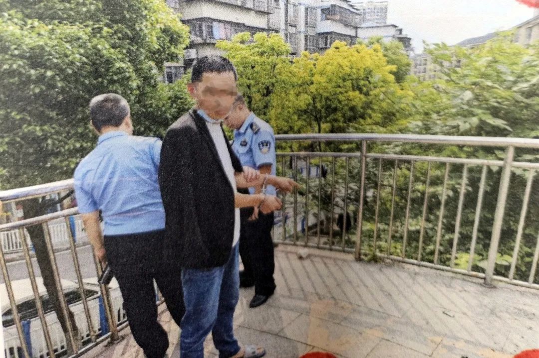 重庆市江津区麻将诈骗案件_德州扑克作弊_打麻将作弊诈骗案