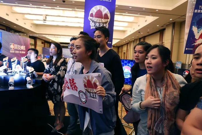 GPL中国站 德州扑克 体育竞技 17妹_德州扑克美女