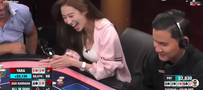 德扑美女选手YARA精彩牌局_YARA扑克大赛_德州扑克 佳佳