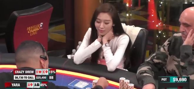 德扑美女选手YARA精彩牌局_YARA扑克大赛_德州扑克 佳佳